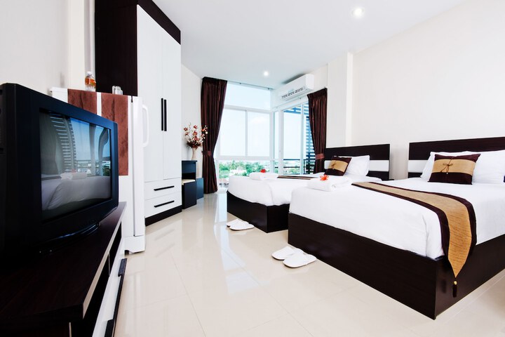 Room 8 of 78