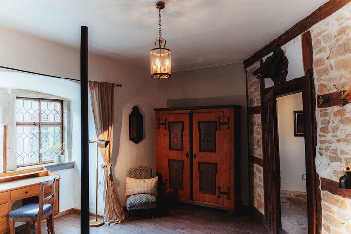 Room 25 of 101