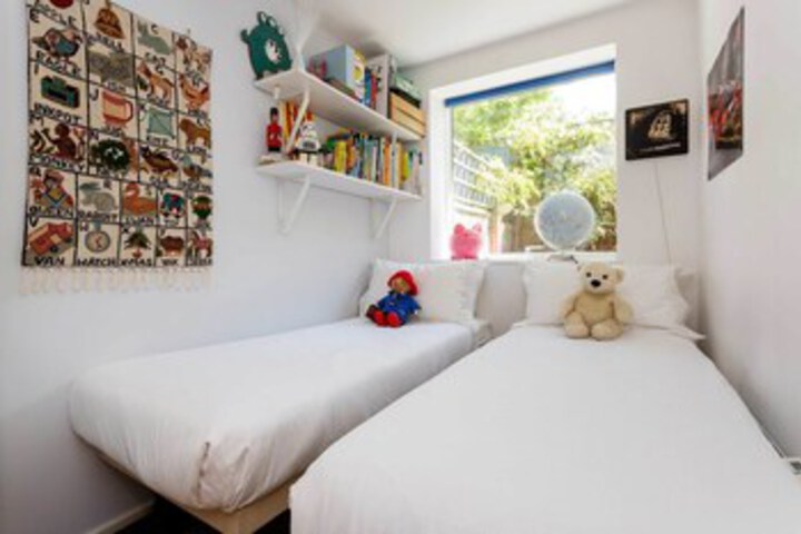 Room 18 of 19