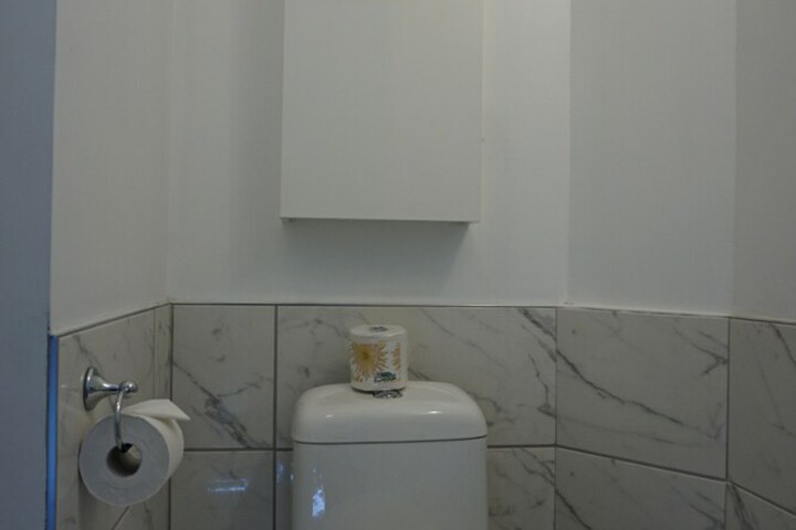 Room 56 of 76