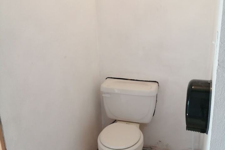 Room 15 of 23