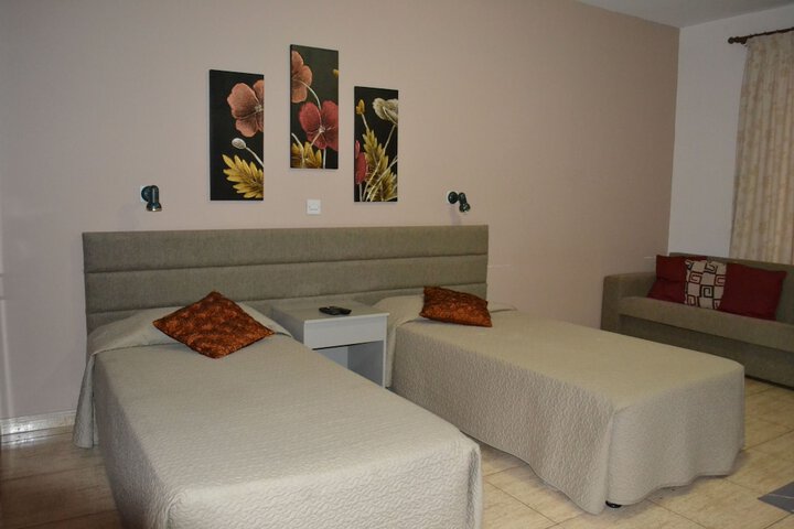 Room 5 of 70