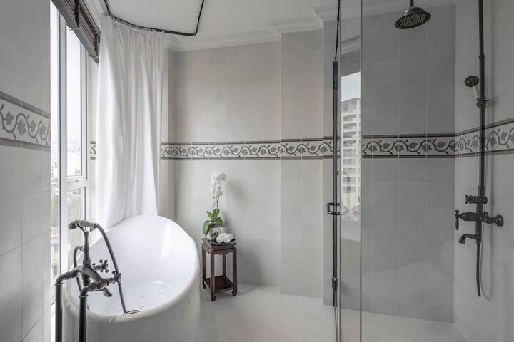 Bath Interior