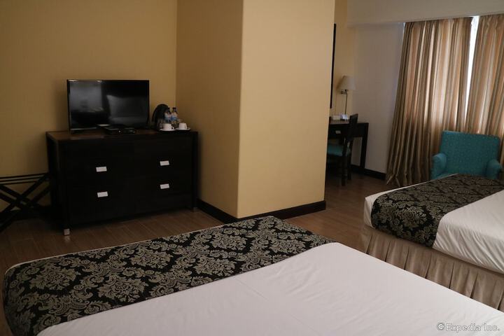 Room 9 of 79