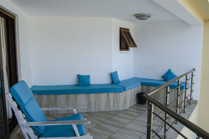 Terrace/Patio 30 of 61
