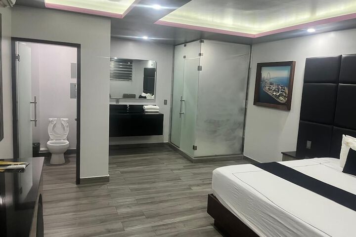 Room 3 of 14