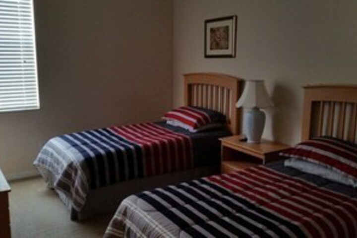 Room 13 of 42