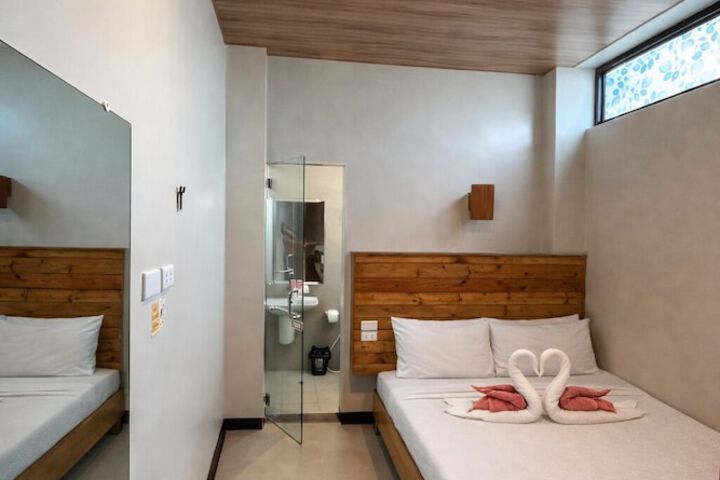 Room 8 of 36