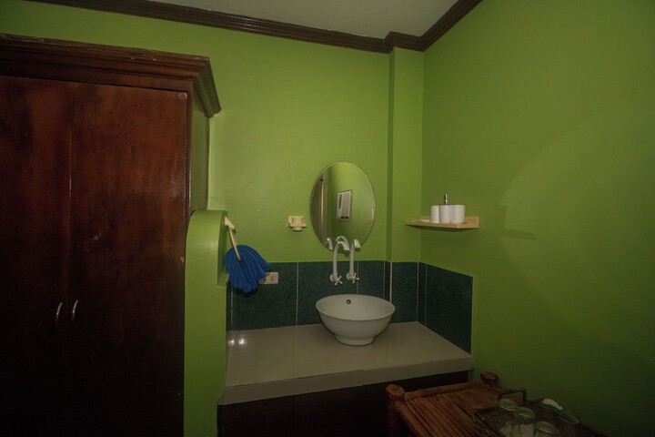 Room 67 of 210
