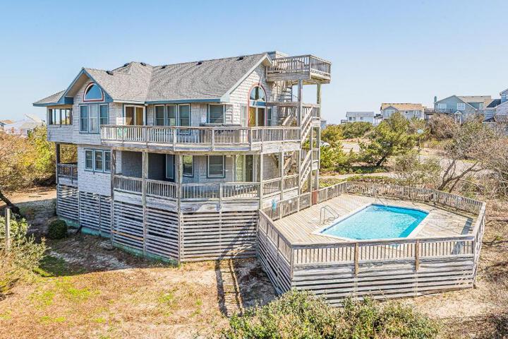 Banana Republic - Duck Carolina Dunes, 200 Yds to Beach, Pool, Hot Tub, Ocean View in Duck, NC