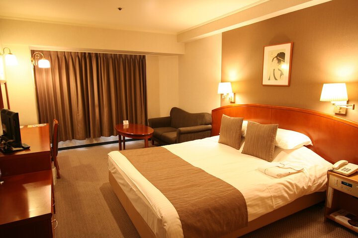 Room 30 of 64