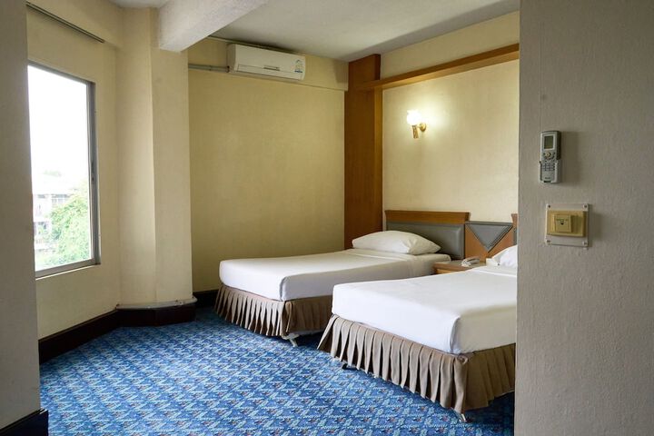 Room 15 of 39