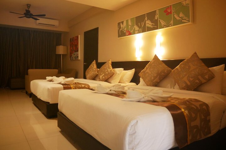 Room 9 of 65