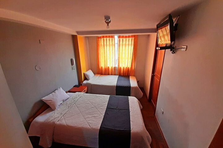 Room 15 of 28