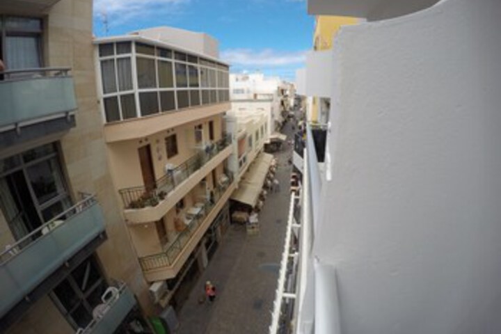 Hotel 6 of 12