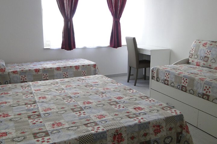 Room 8 of 22