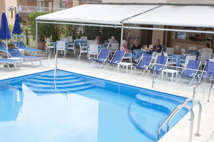 Pool 45 of 58