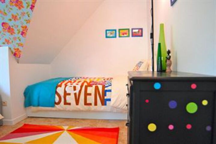 Room 8 of 30