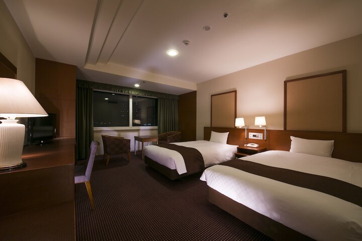Room 8 of 69