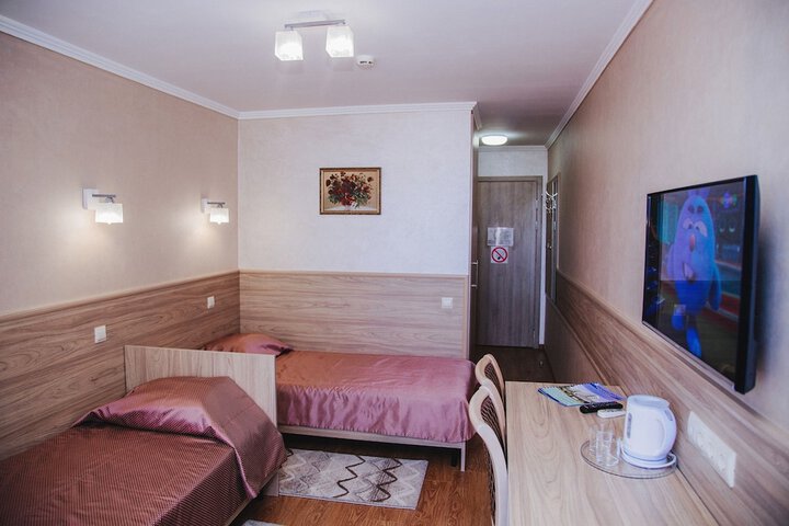 Room 11 of 65