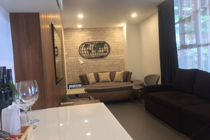 Room 52 of 89