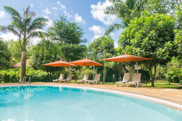 Pool Hotel