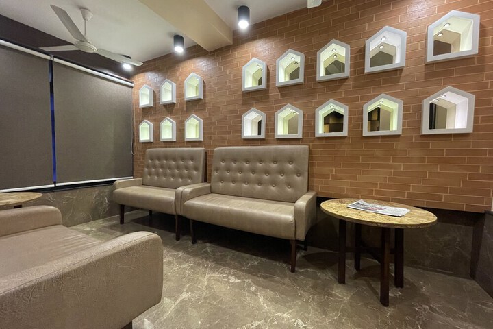 Hotel Interior 4 of 38