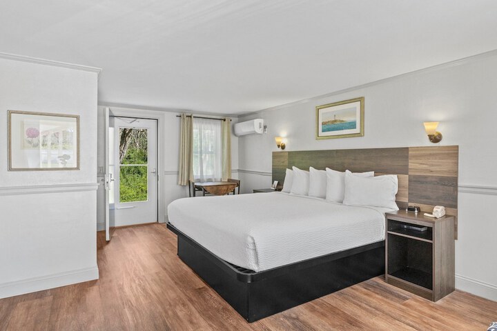 Room 18 of 55