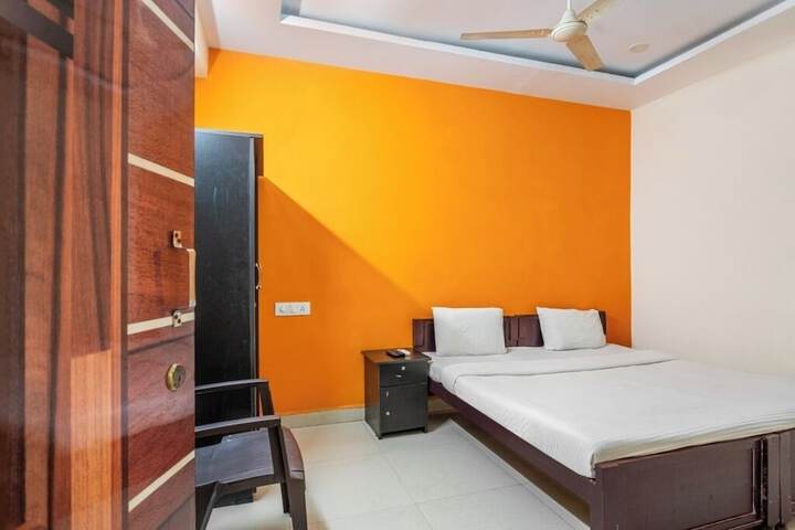 Room 15 of 23