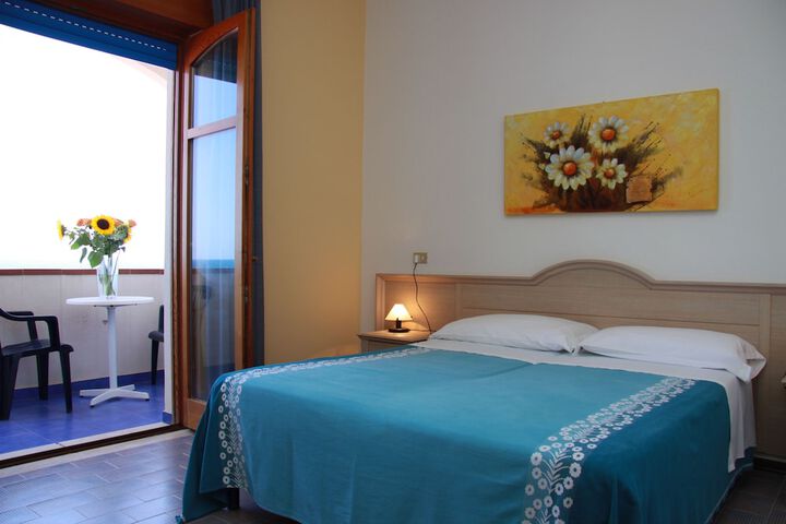 Room 4 of 56
