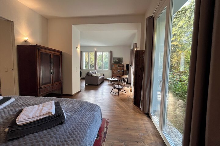 Room 4 of 23