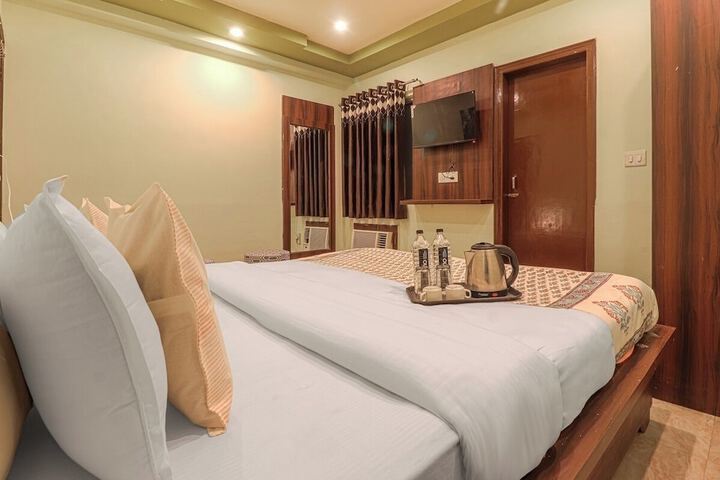 Room 20 of 38
