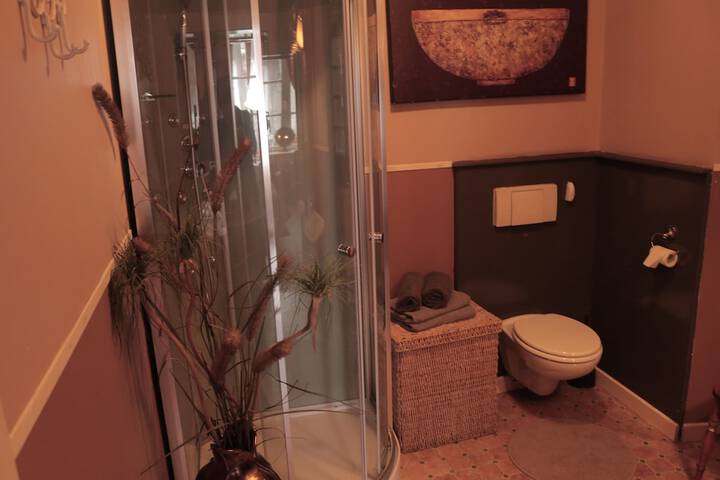 Clean Restrooms