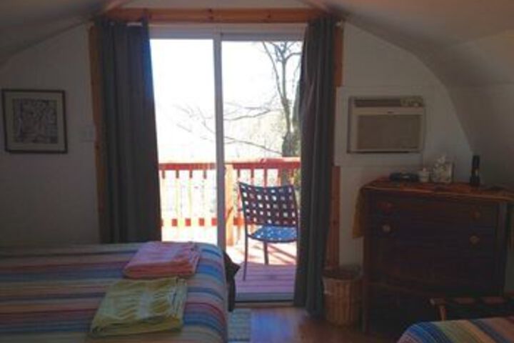 Room 28 of 40