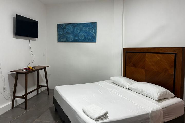Room 3 of 6