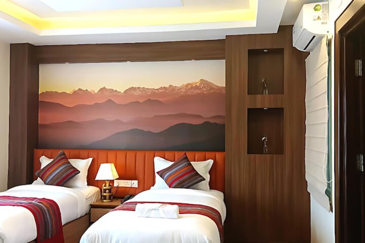 Room 44 of 121