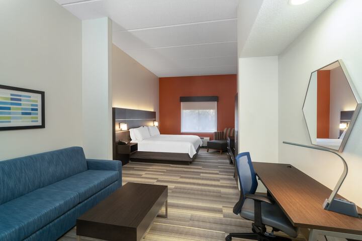 1 King Bed (13 of 17)