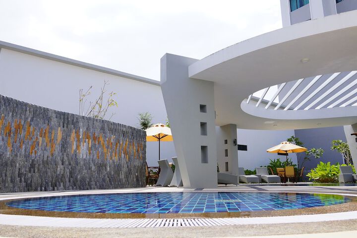 Pool 66 of 148