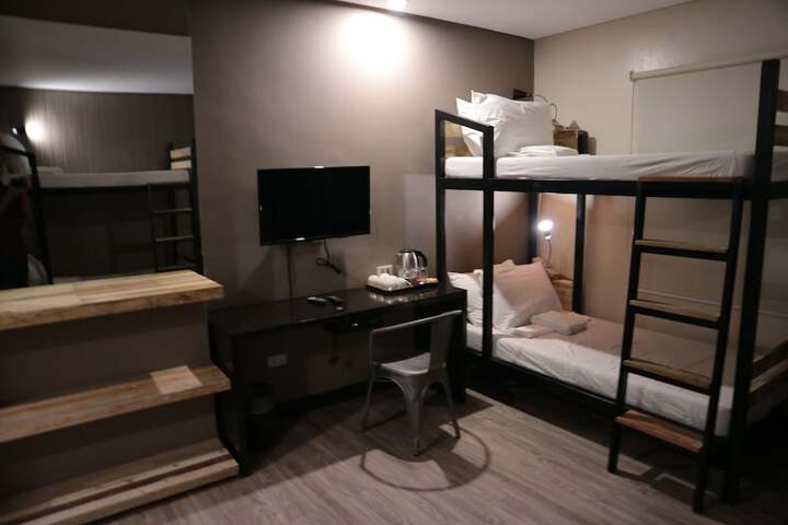 Room 4 of 45