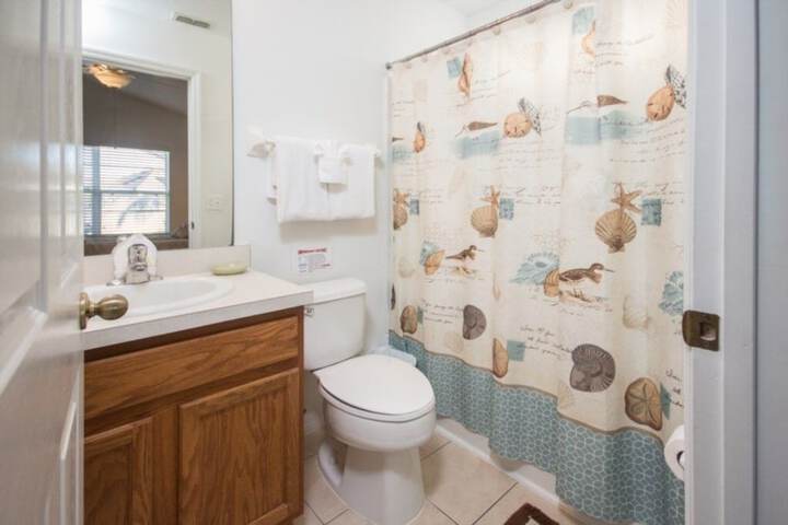 Room 8 of 21