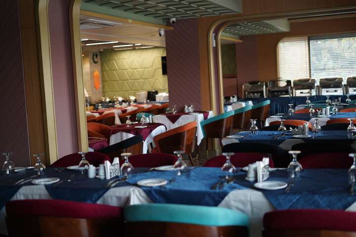 Dining 49 of 62