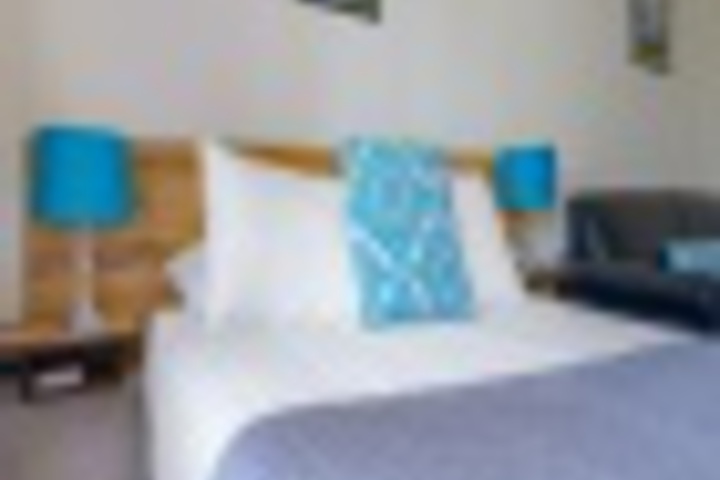Room 182 of 204