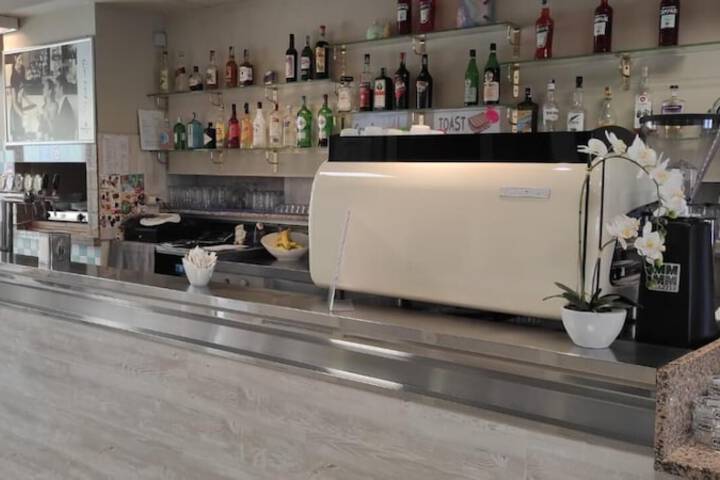 Lounge 56 of 65
