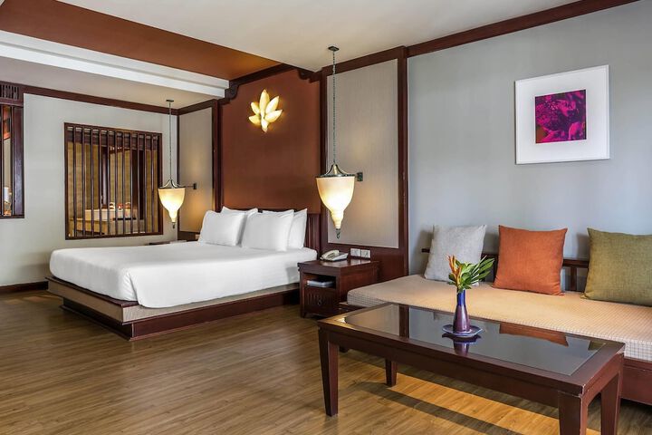 Room 44 of 92