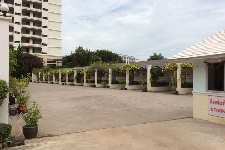 Hotel 12 of 20