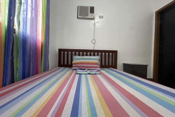 Room 19 of 200