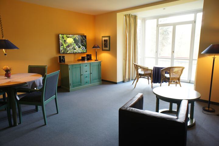Room 13 of 65