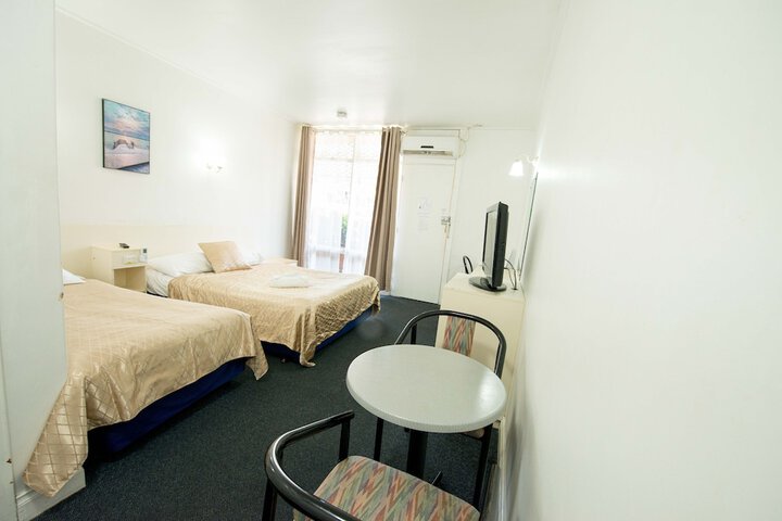 Room 22 of 78