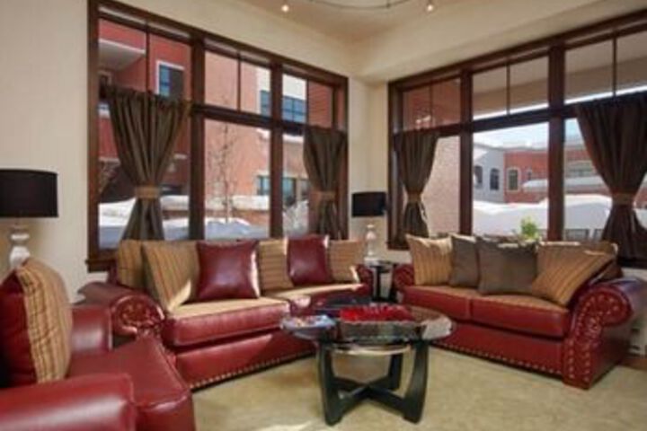 Photo of Howelsen Place H204B