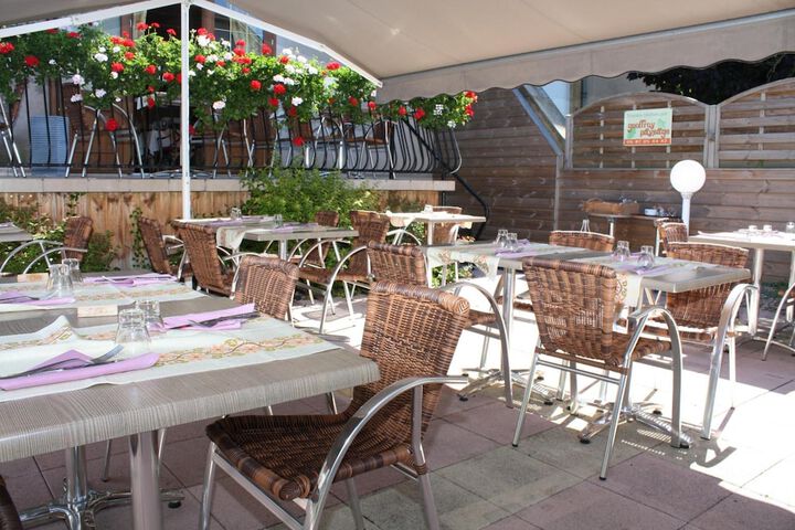 Terrace/Patio 58 of 60